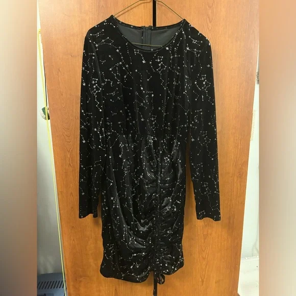 Black Sparkle Dresses – SHEIN Sequin & Velvet Star – Size L - Picture 1 of 3
